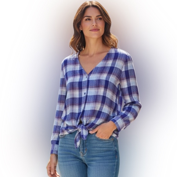 Como Vintage Tops - Como Vintage Blue and White Plaid Button Down Shirt